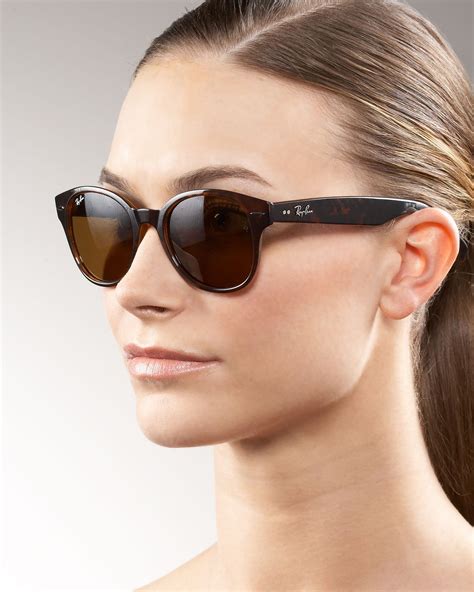 round wayfarer style sunglasses|More.